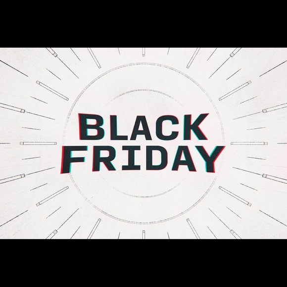 Who does not like sales ? 💃🏽💃🏽💃🏽 shop now! - Picture 1 of 1